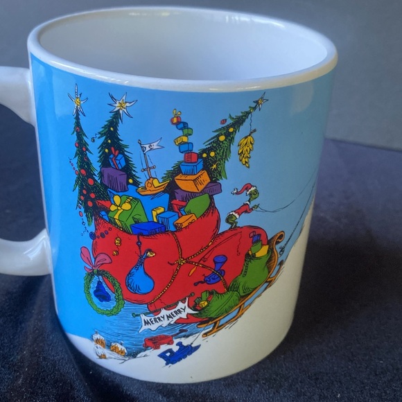 Like new How The Grinch Stole Christmas 20 oz. Mug - Picture 2 of 4